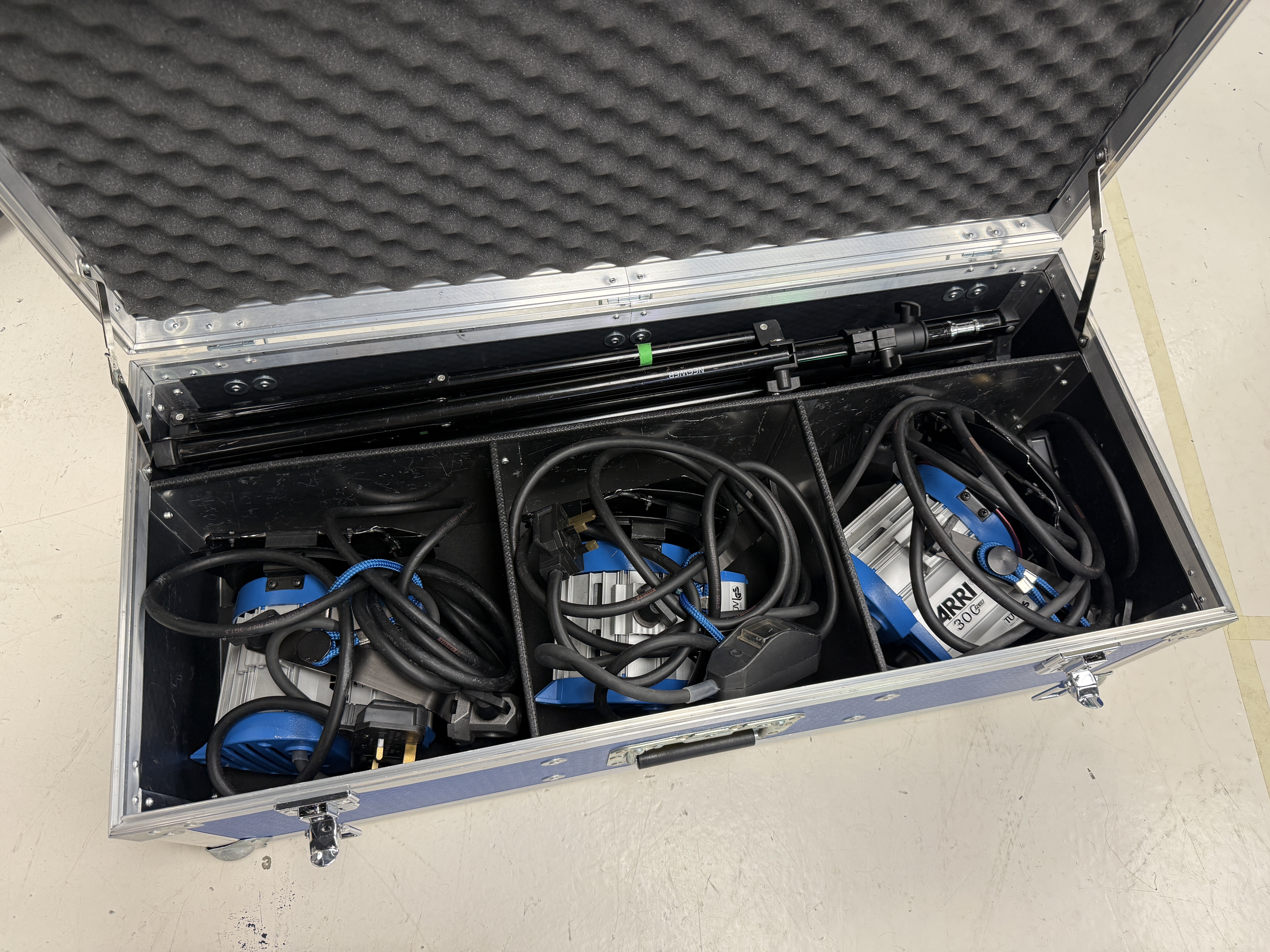 3x arri 300 plus
