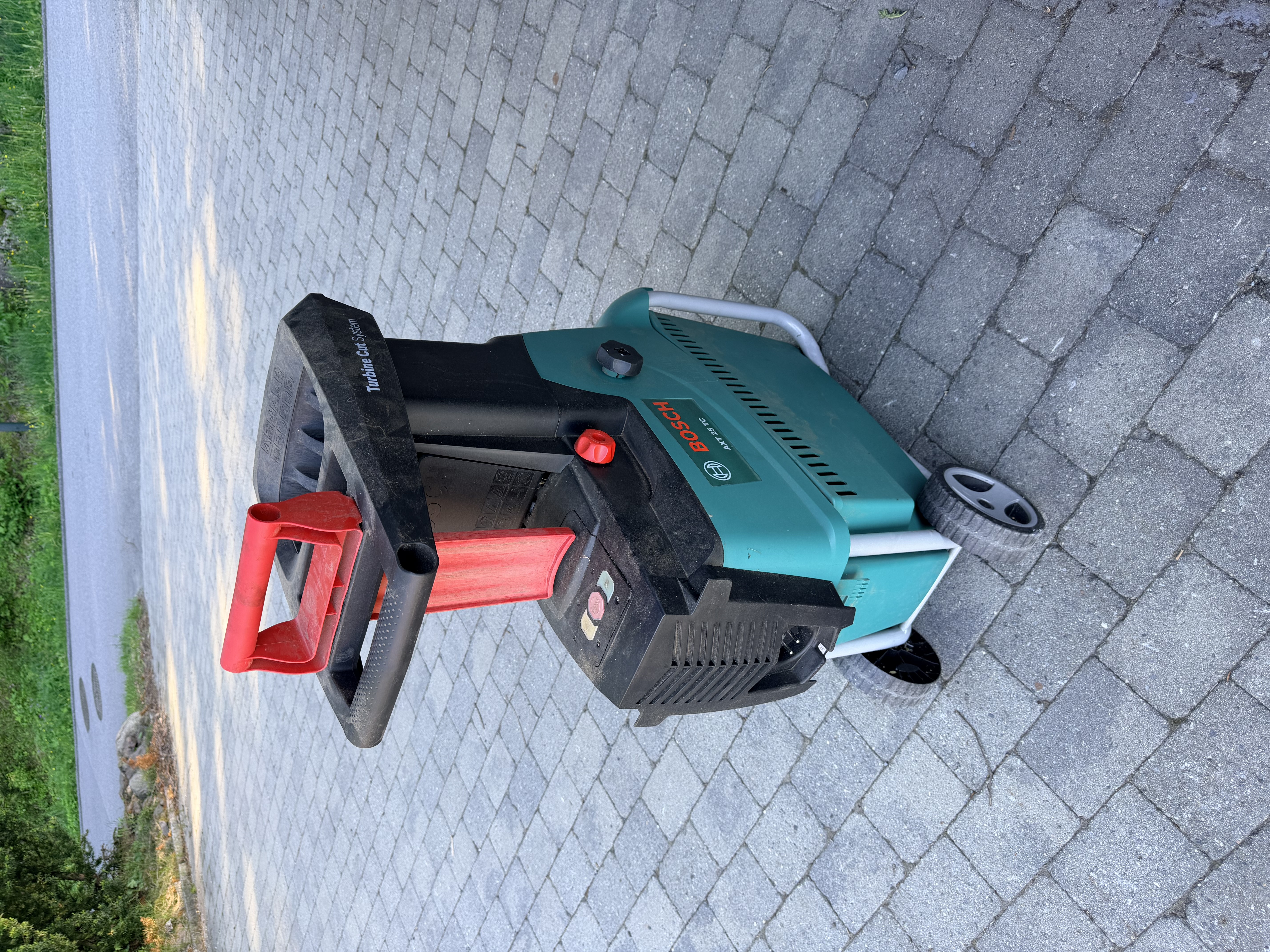 Bosch axt 25tc kompostkvern / kvistkvern