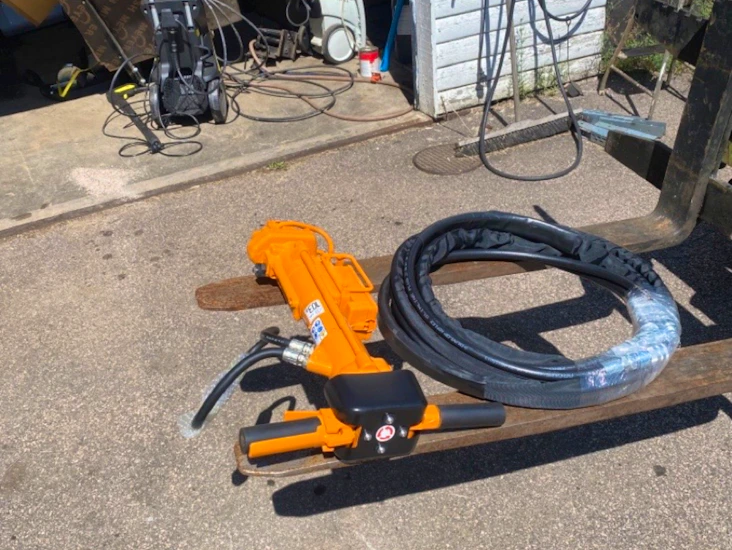 Bergborrmaskin hydraulisk