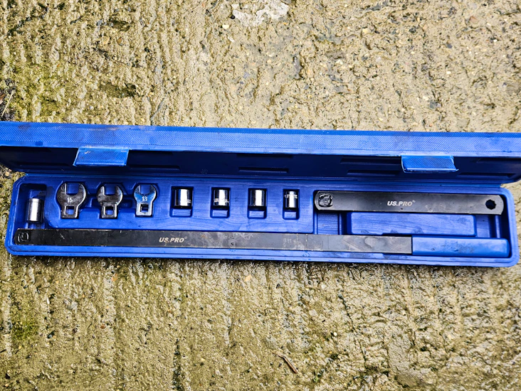 Serpentine belt tool kit