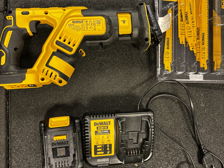 Dewalt dcs367 tigersåg