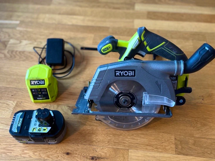 Batteridriven cirkelsåg