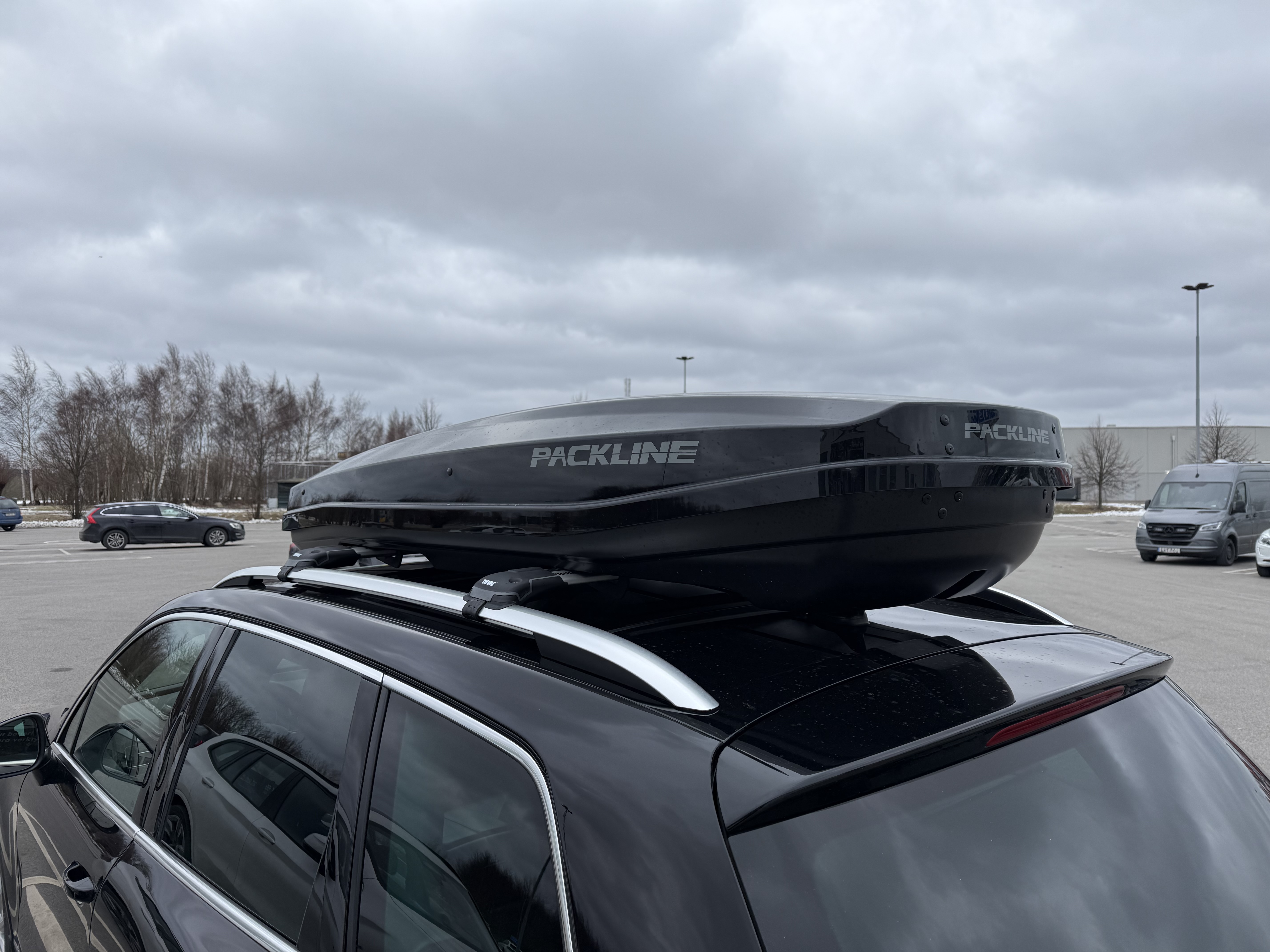 Packline takbox med thule takräcken