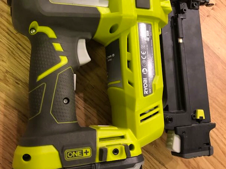 Spikpistol/dyckert pistol batteri driven