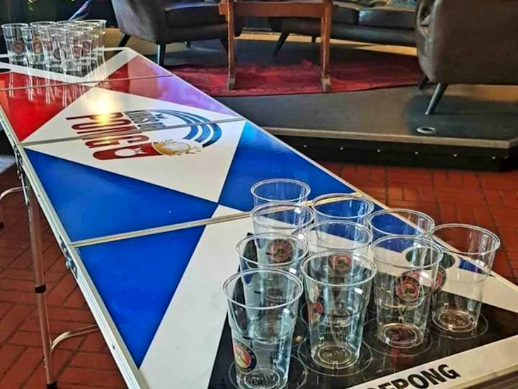 Beer pong bord hopfällbart