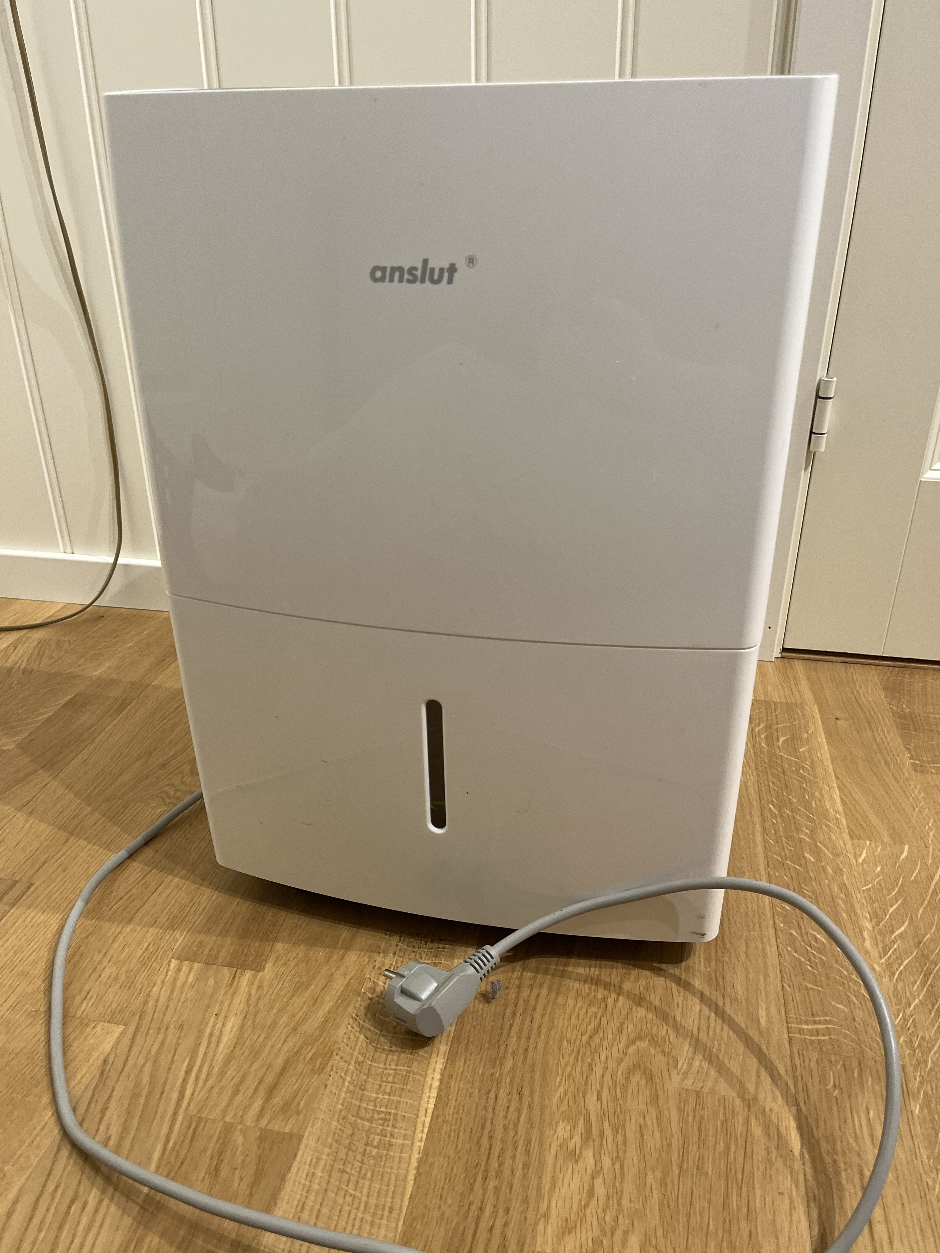 Luftavfukter med tank eller slange