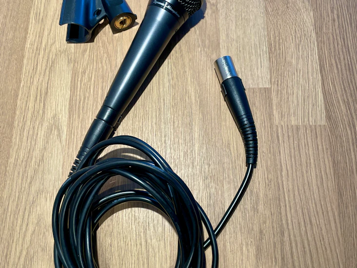 Shure pg58-xlr vokal mikrofon inkl. kabel 5m.