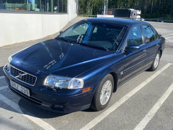 Volvo s80, 5 vxl manuell, 30 mil ingår per dag
