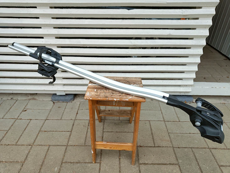 Polkupyöräteline auton katolle (thule)