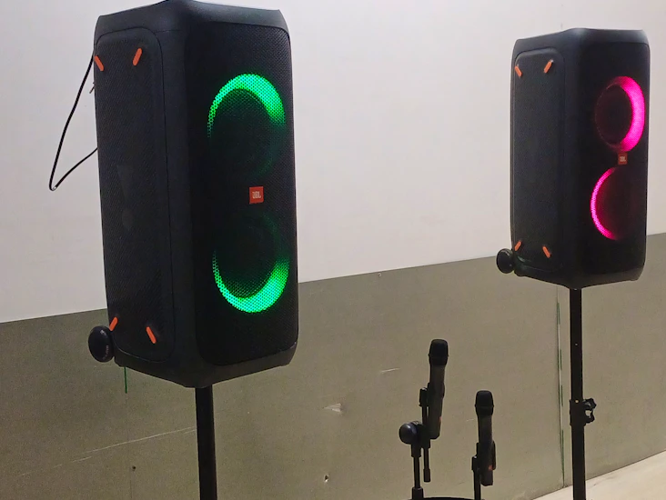 Høyttalere plus mics