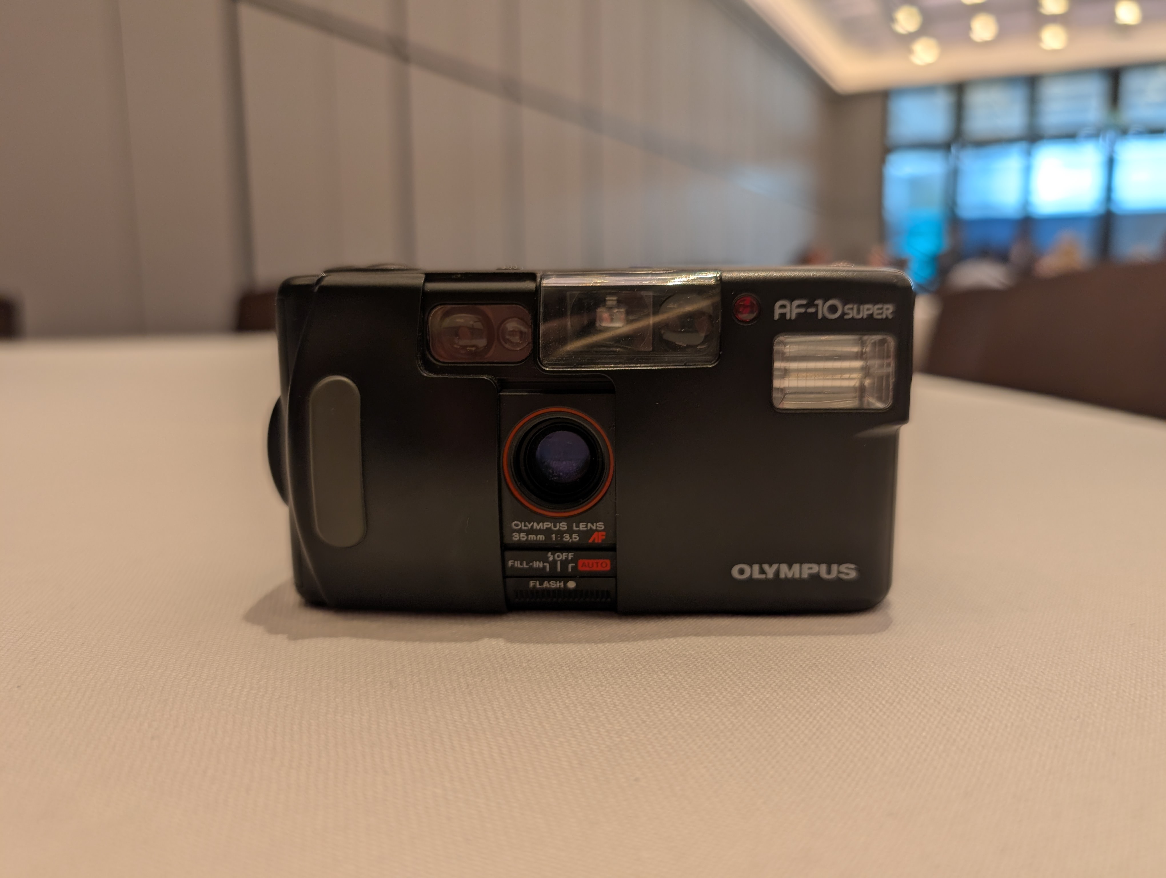 Olympus af-10 super 35mm point and shoot film camera