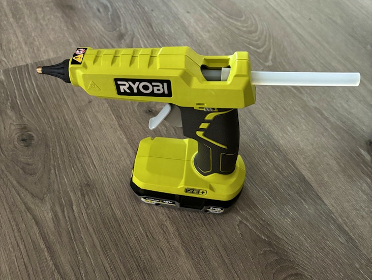 Ryobi one+ rglu18
