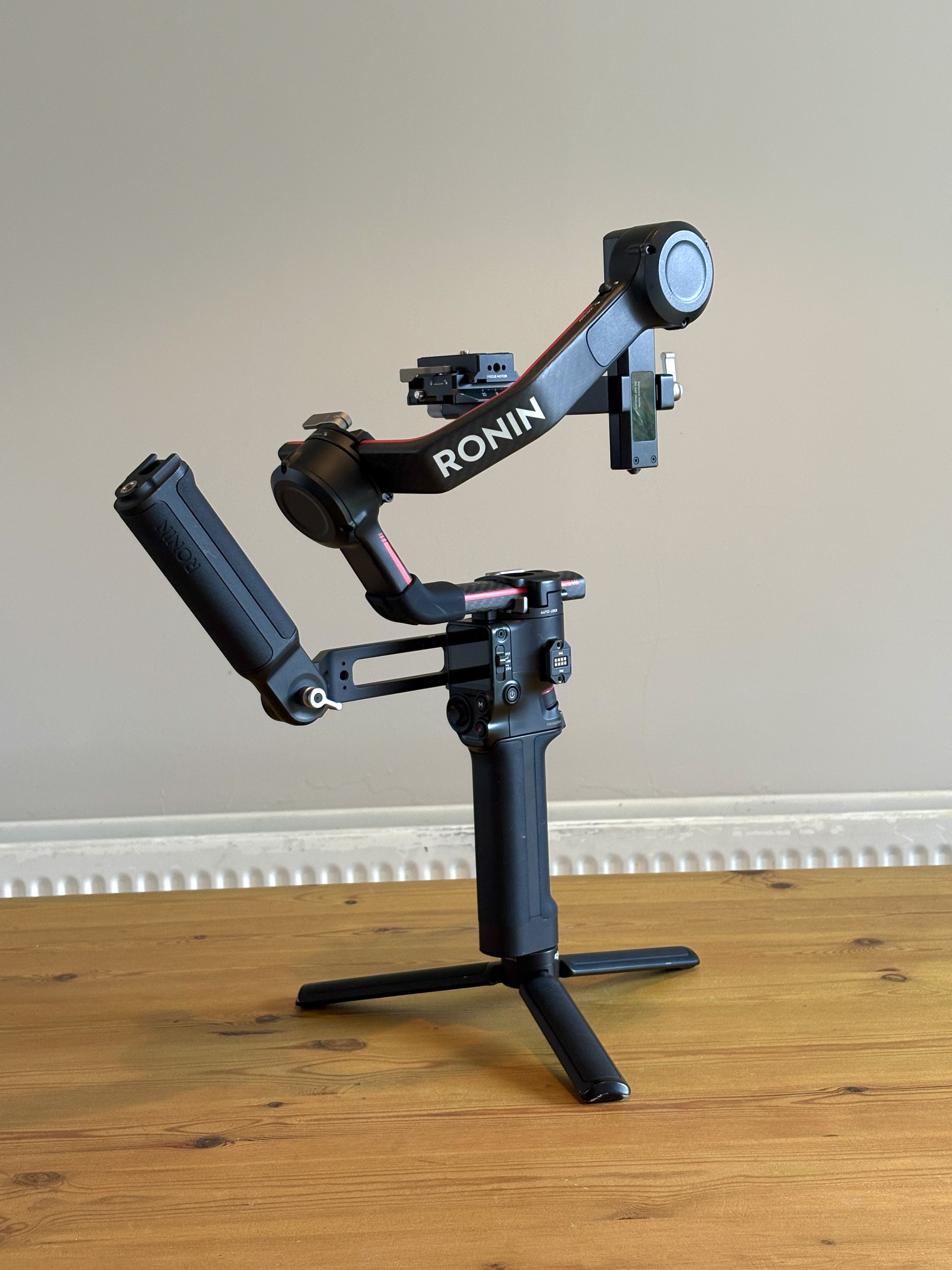Dji rs3 pro gimbal
