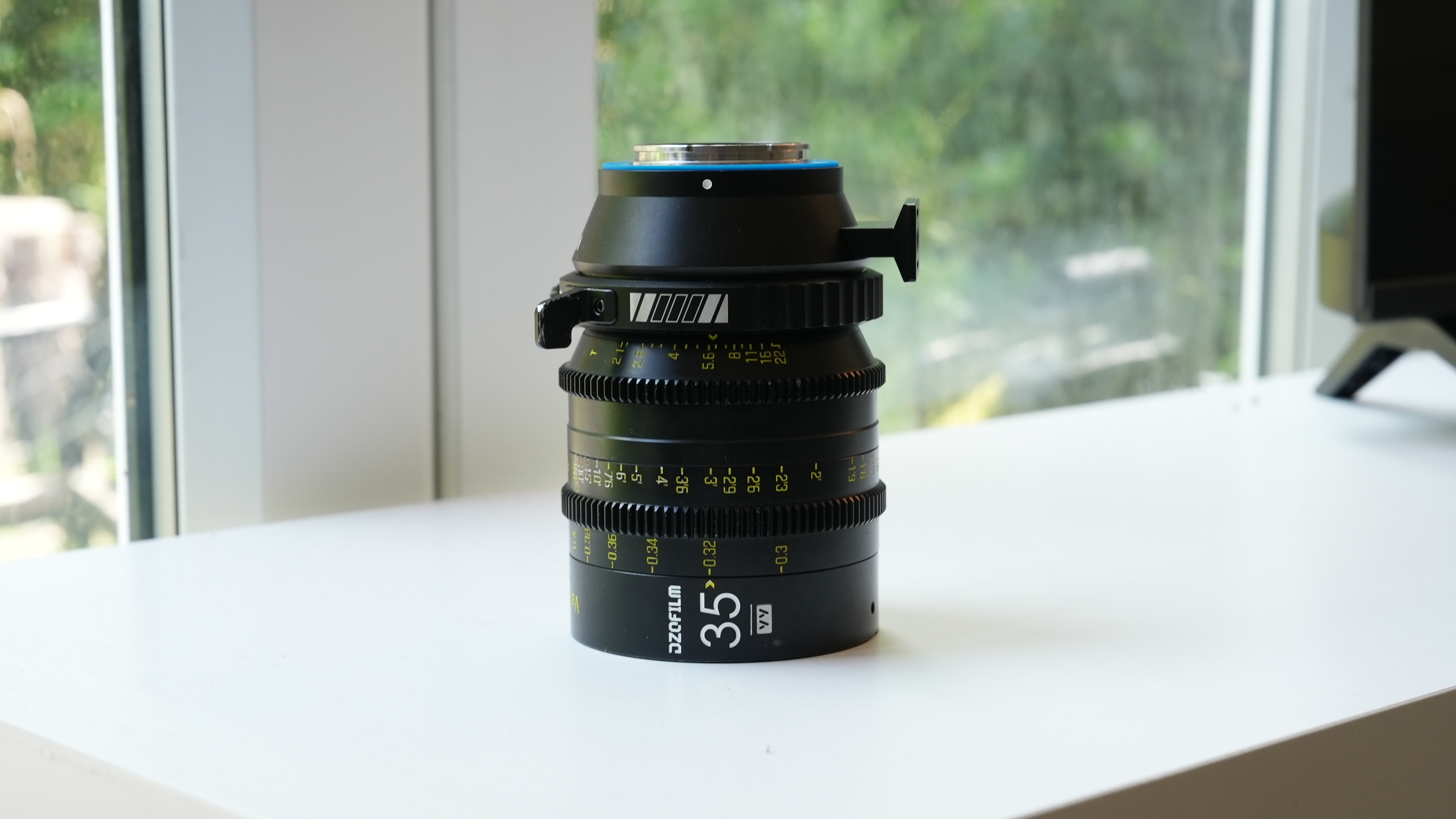 Dzo films 35mm pl mount + e mount adaptor 