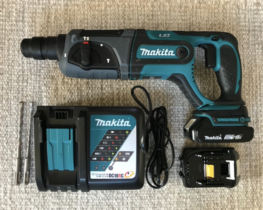 Makita batteridriven slagborrmaskin 