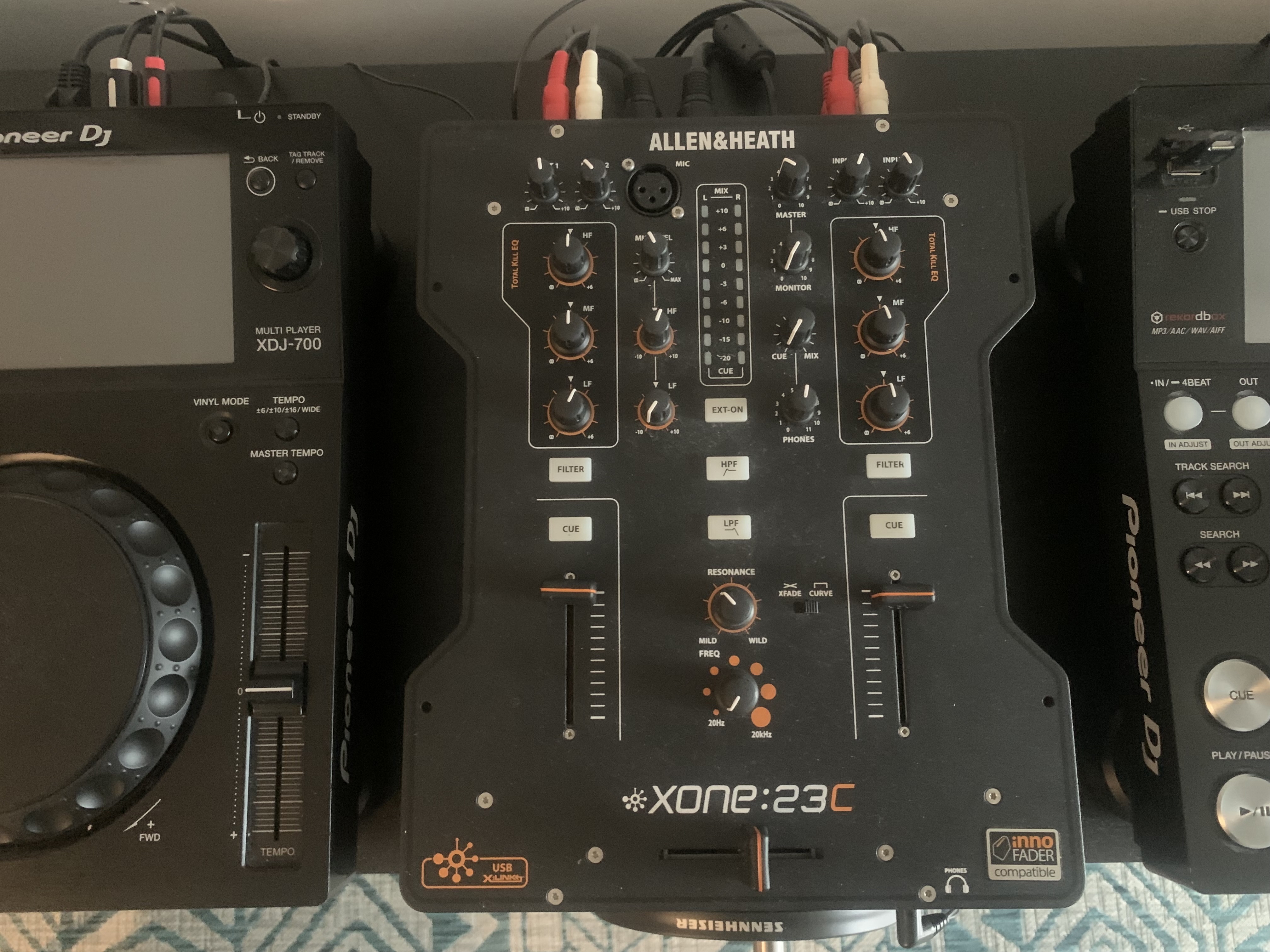 Allen & heath xone:23c mixer