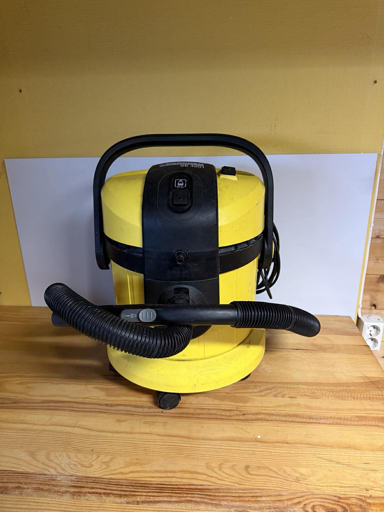 Karcher  se 4001 tepperenser