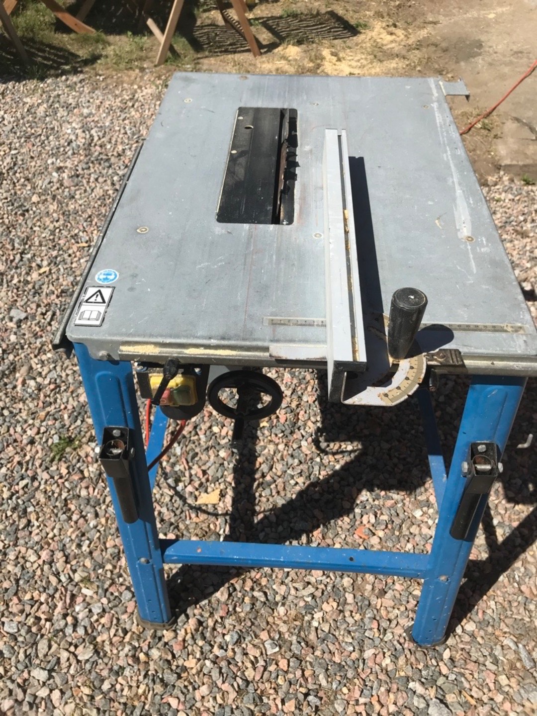 Kraftig 305mm (12") bordssåg på rullstativ
