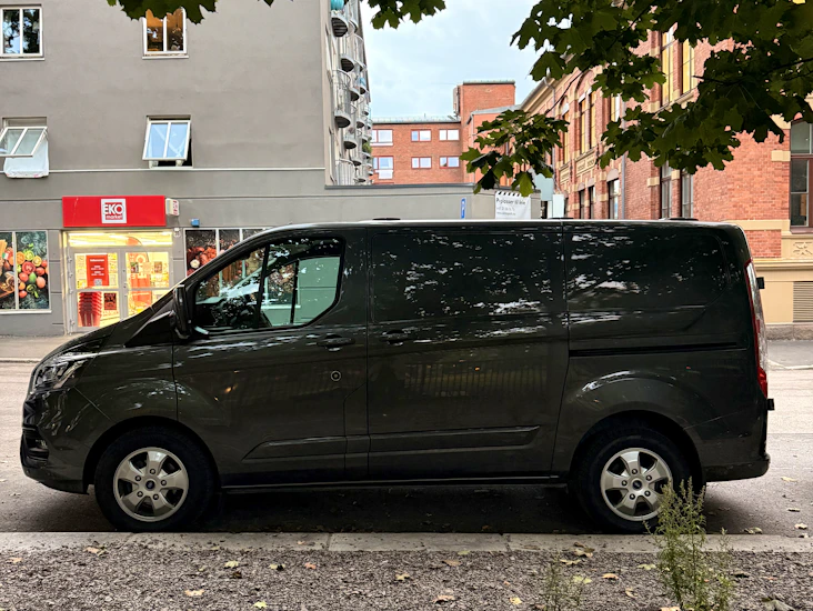 Ford transit custom 2021 - automat, godt utstyr, stort lasterom