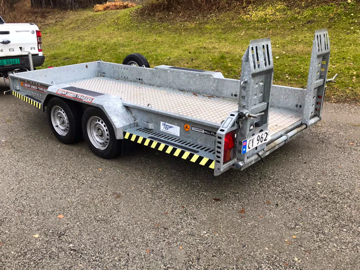 Brian james maskinhenger 2700 kg