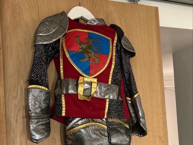 Ridderkostyme til barn