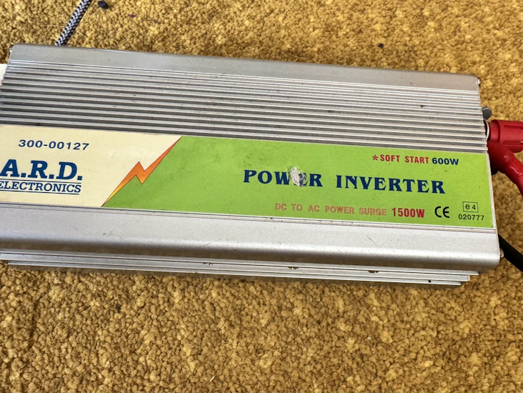 Dc to ac power inverter 600w (1500w peak)