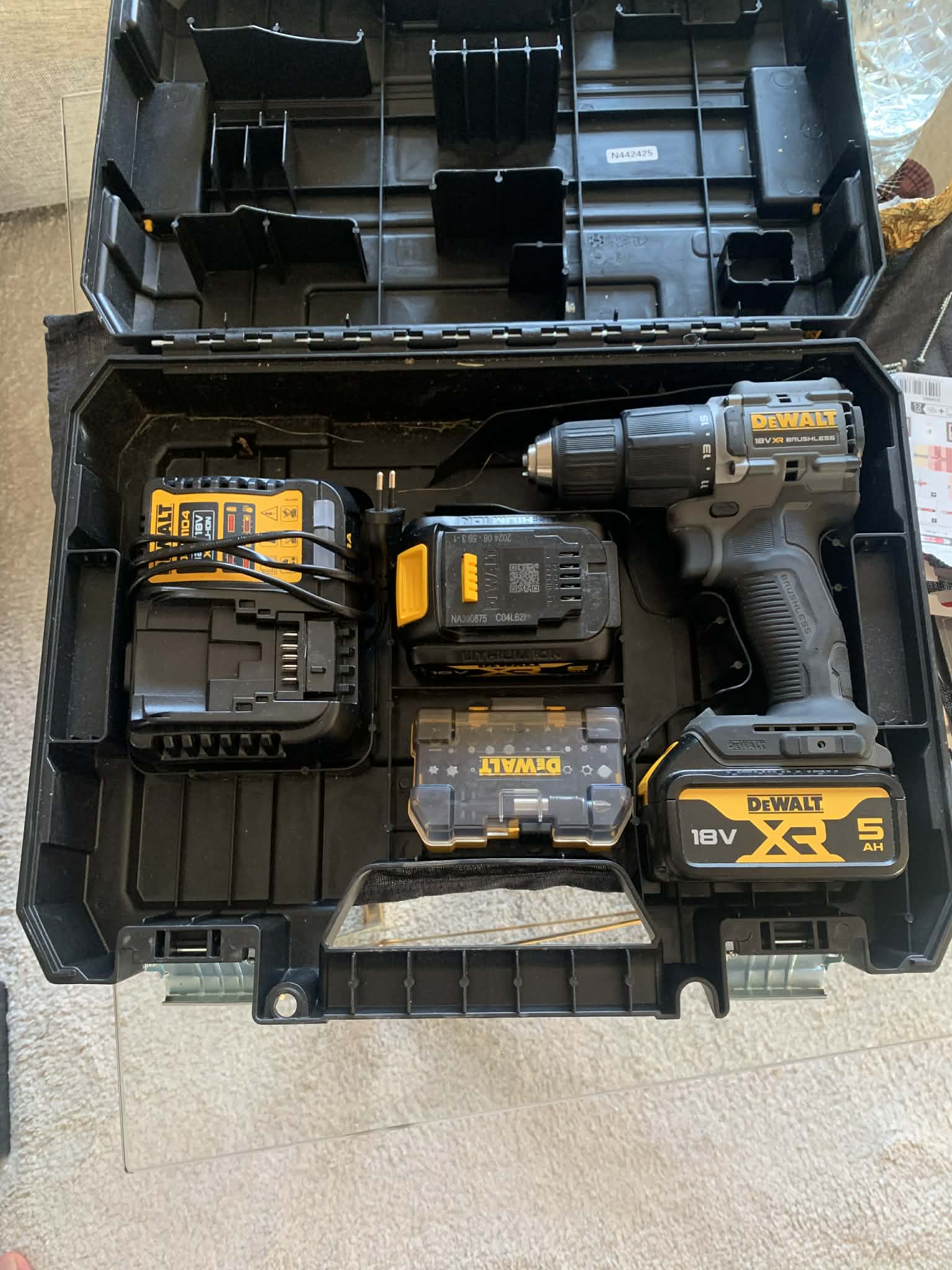 Borr-/skruvdragare dcd800p2t