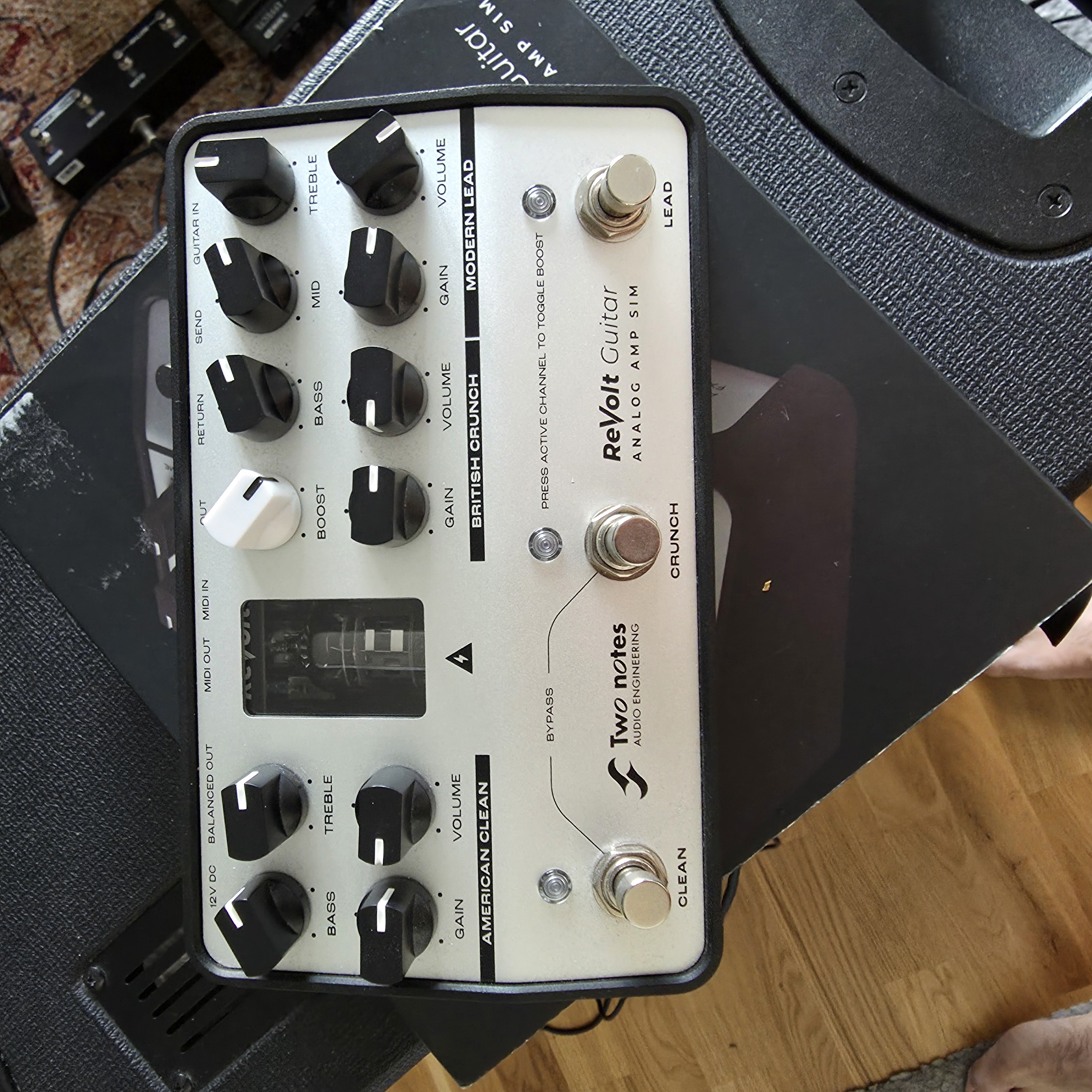 Preamp two notes revolt