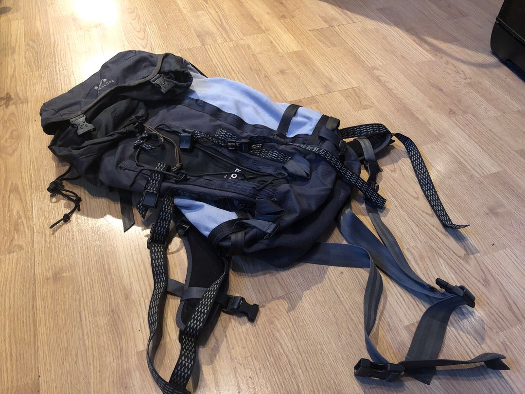Sekk haglöfs 35 liter. 
