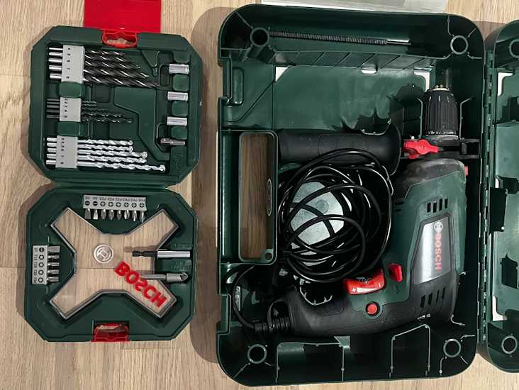 Bosch slagborr universalimpact 700