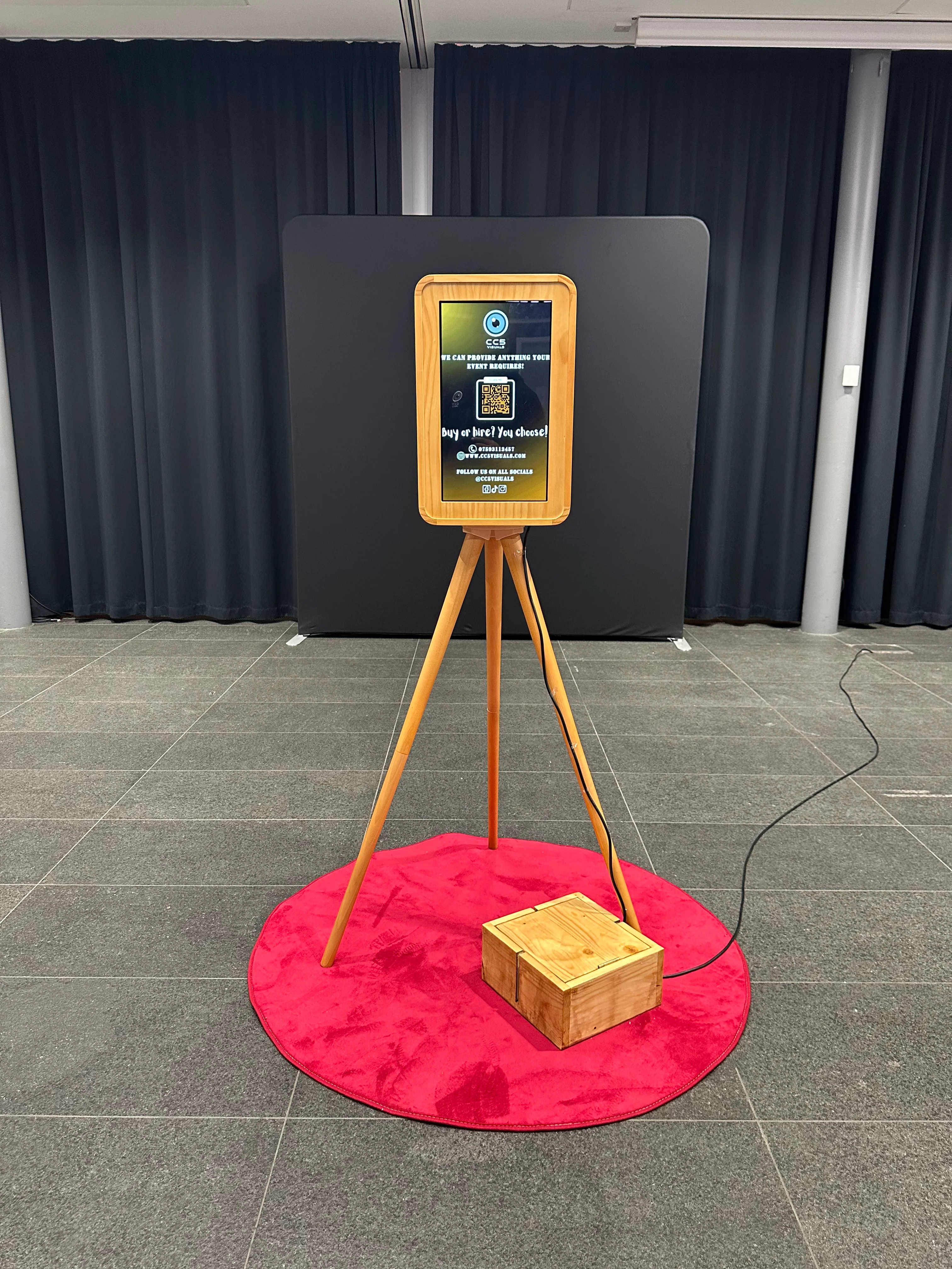 Premium vintage photobooth hire, uk wide