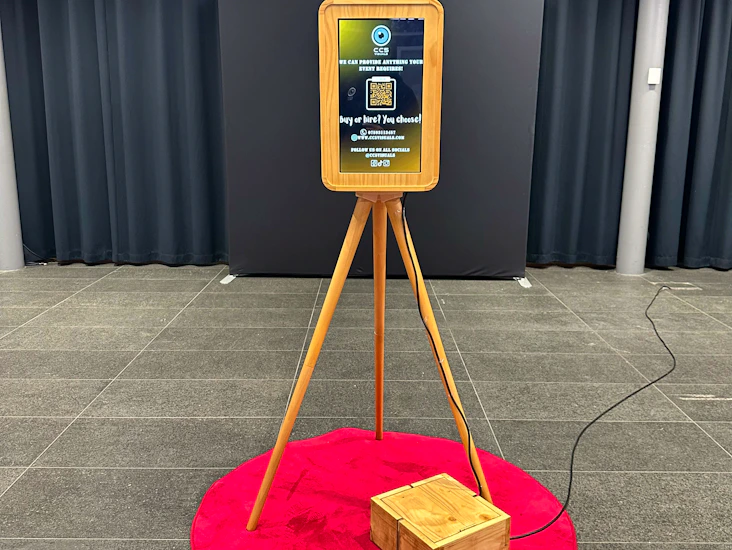 Premium vintage photobooth hire, uk wide