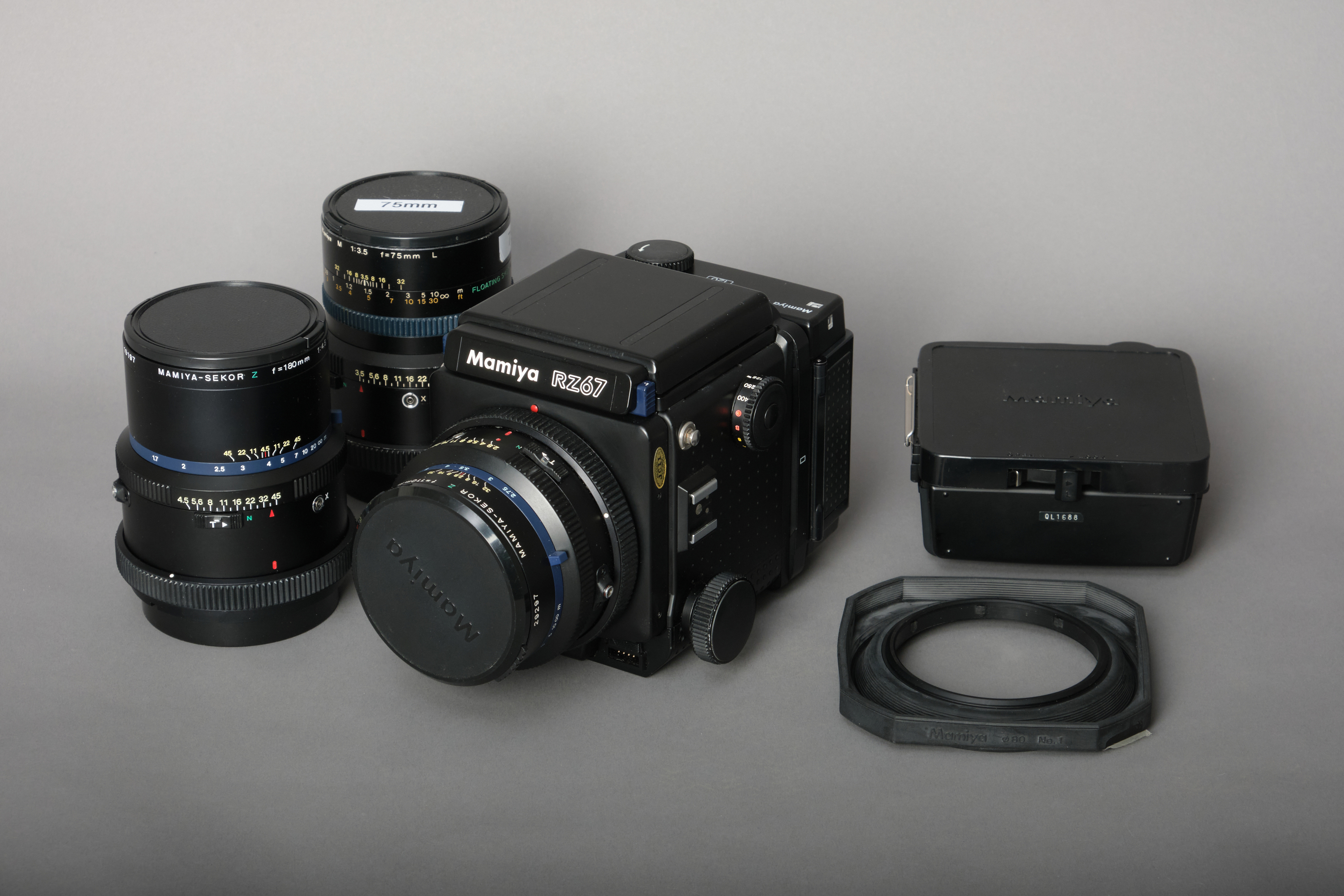 Mamiya rz67 camera kit with 65mm, 110mm and 180mm lenses and extra 120 film back