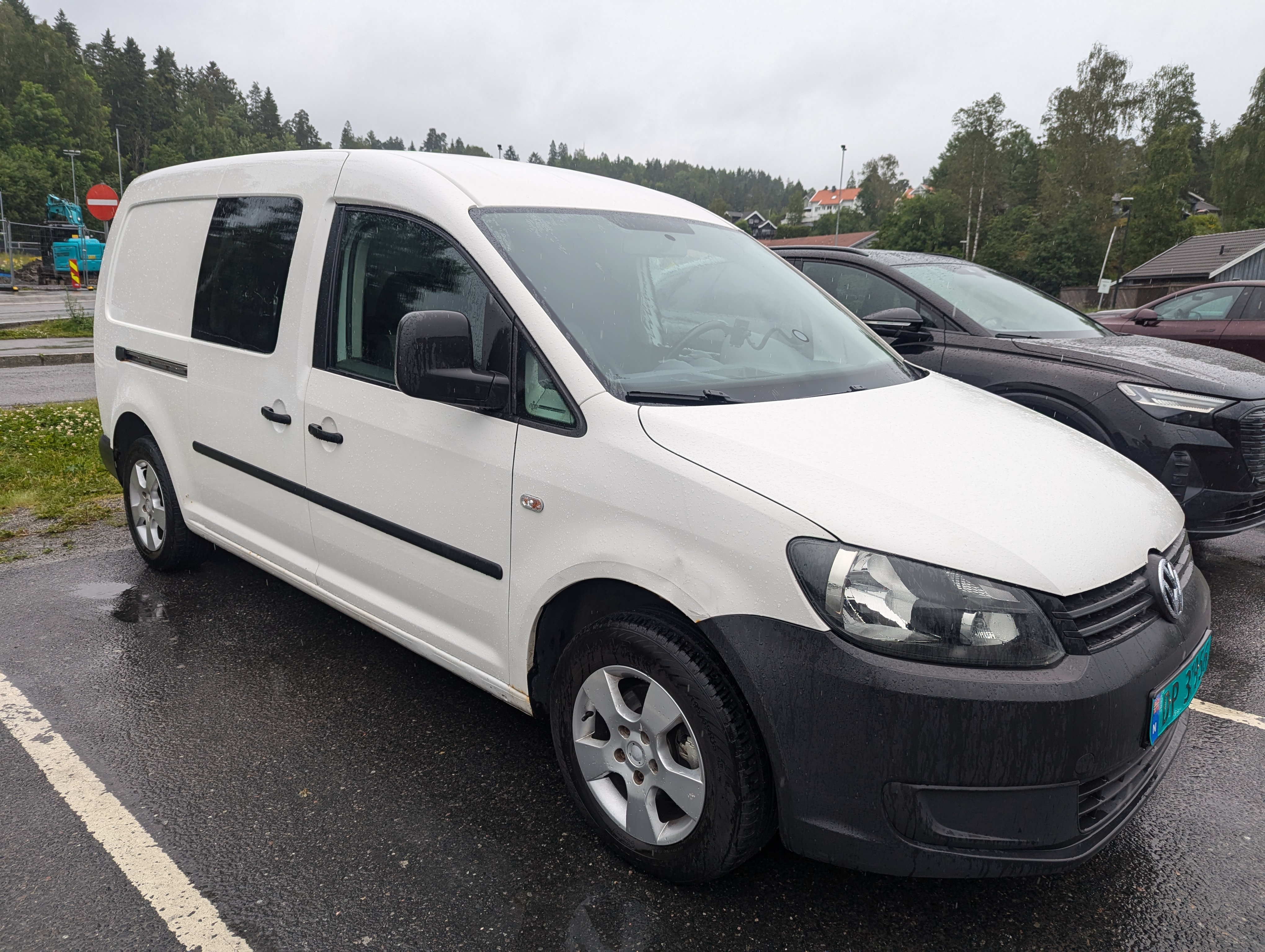 Vw caddy 2011 model leies ut