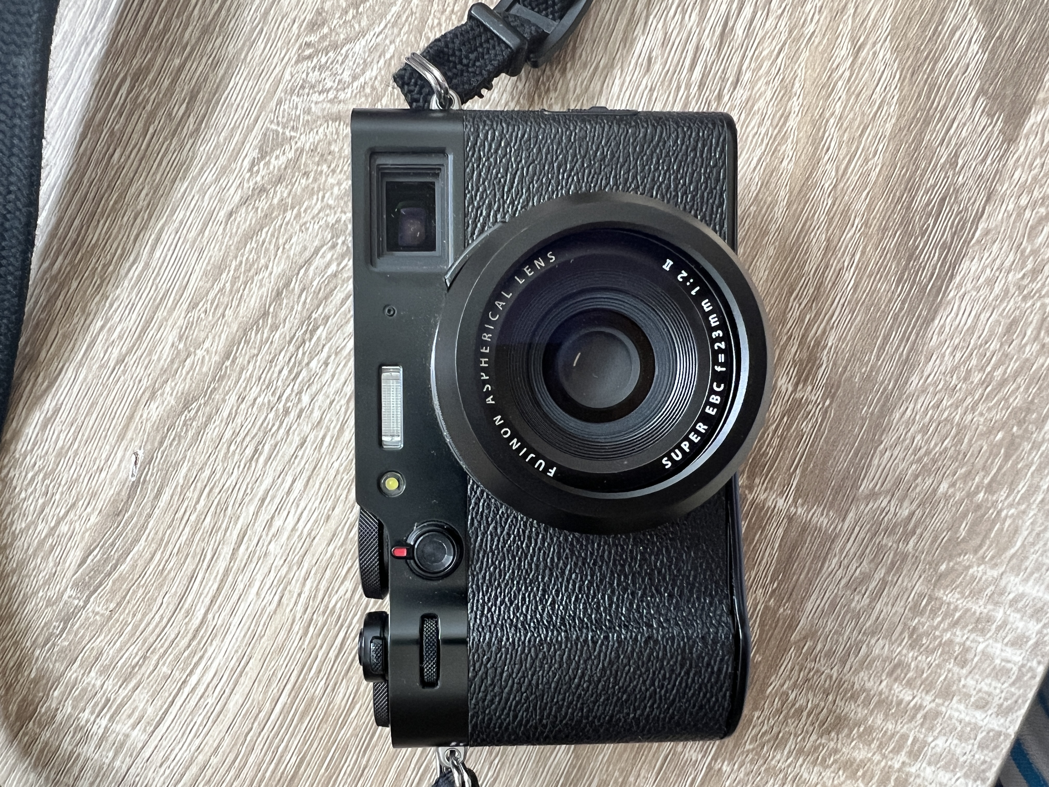 Fujifilm x100v