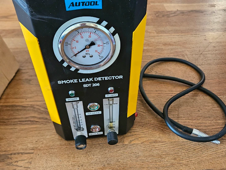 Autool sdt 206 rökmaskin – läckagesökning för bil, uthyres