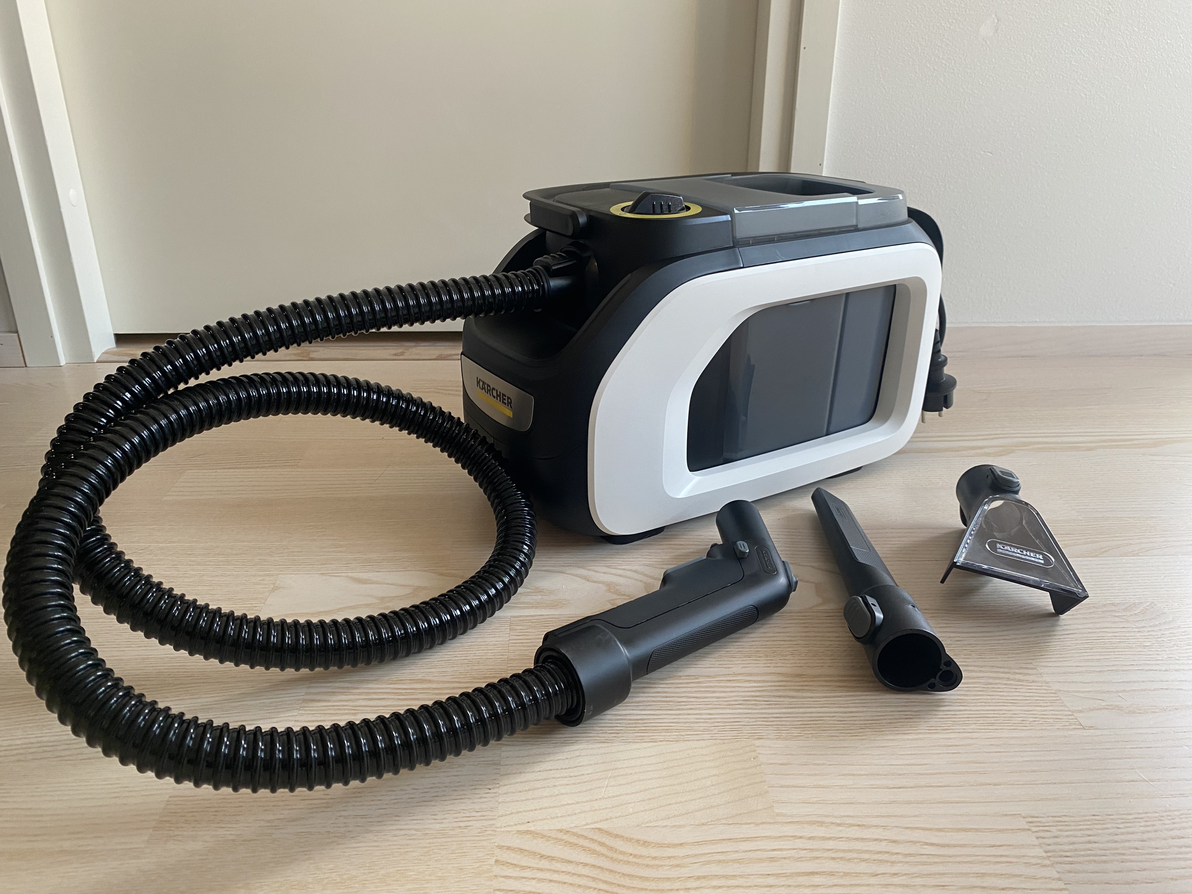 Kärcher se 3 compact home -tekstiilipesuri