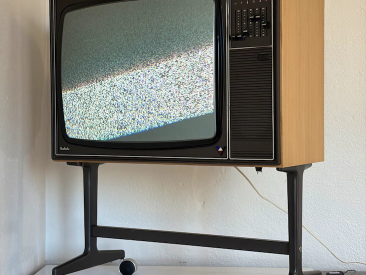 Radiola tjock-tv, tv-apparat, 70-tal