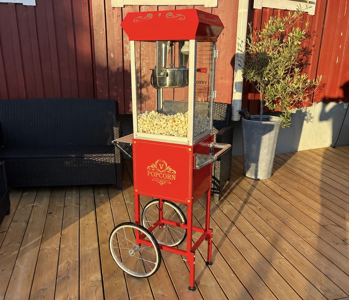 Popcornmaskin med vagn - perfekt för kalas 