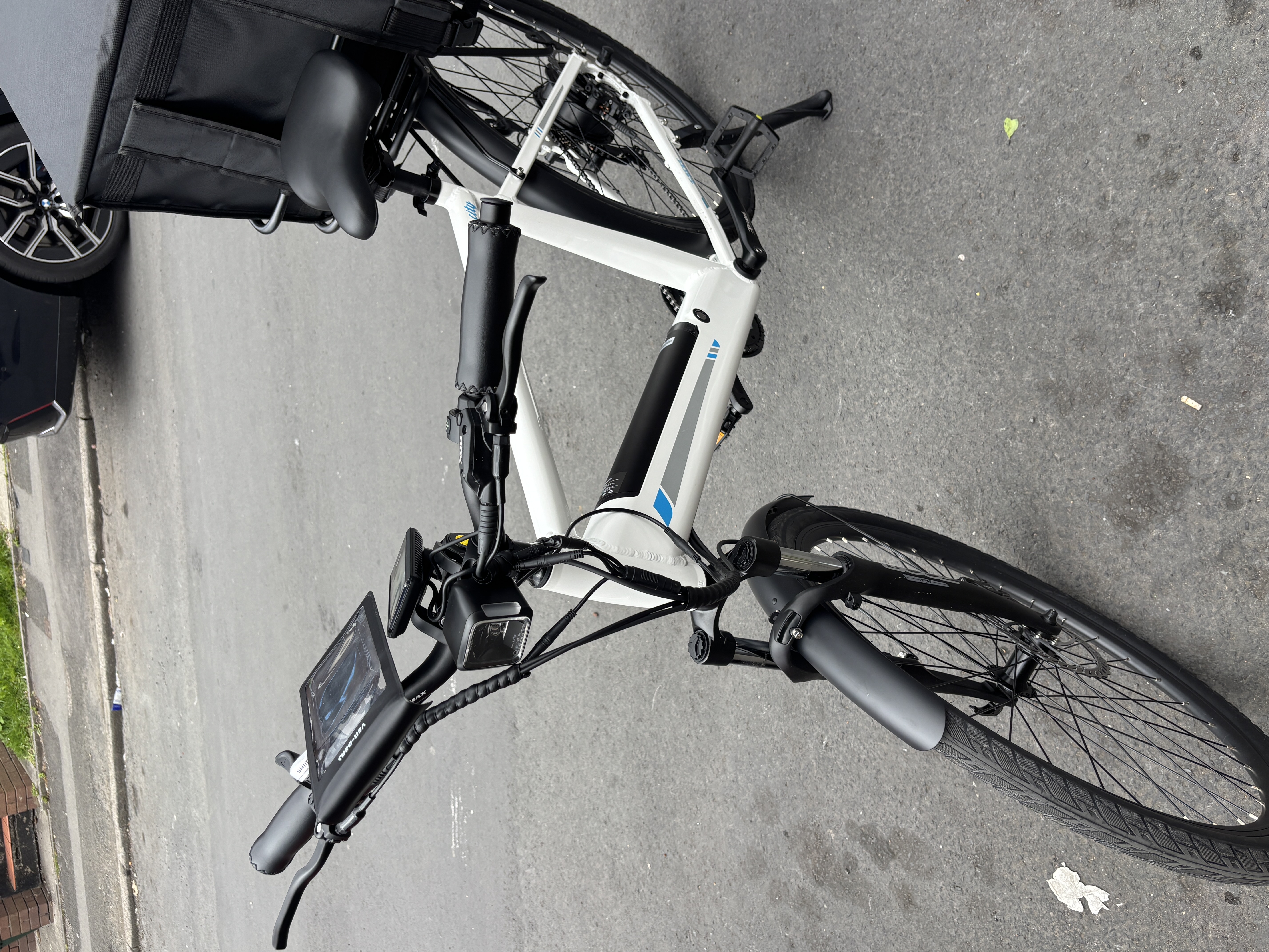 🚴‍♂️ road-legal e-bike for rent 