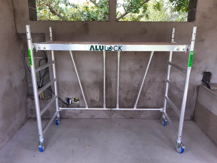 Byggställning rullställning målarställning