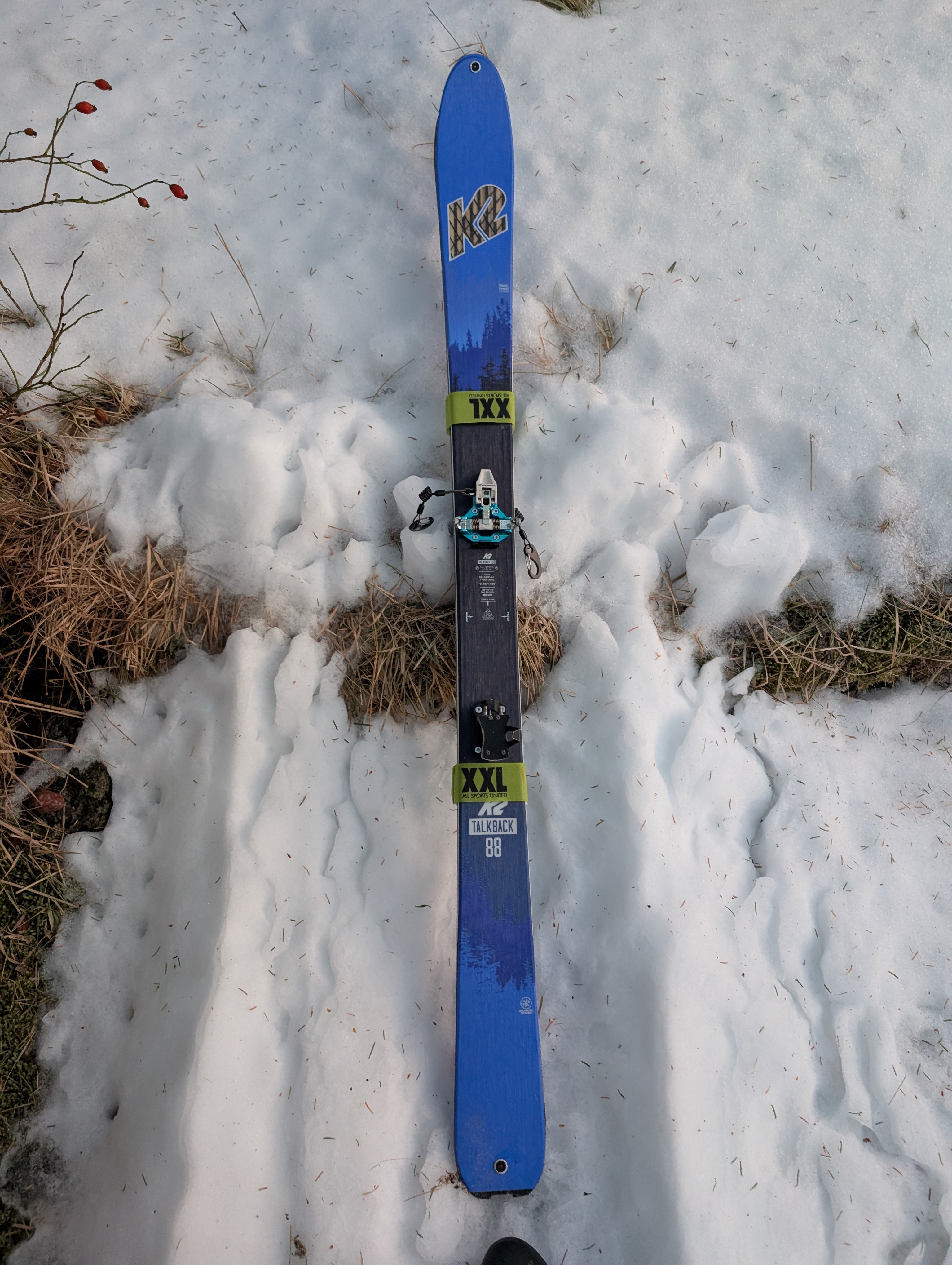 Randonee ski med alt av utstyr. skredpakke følger også med. 