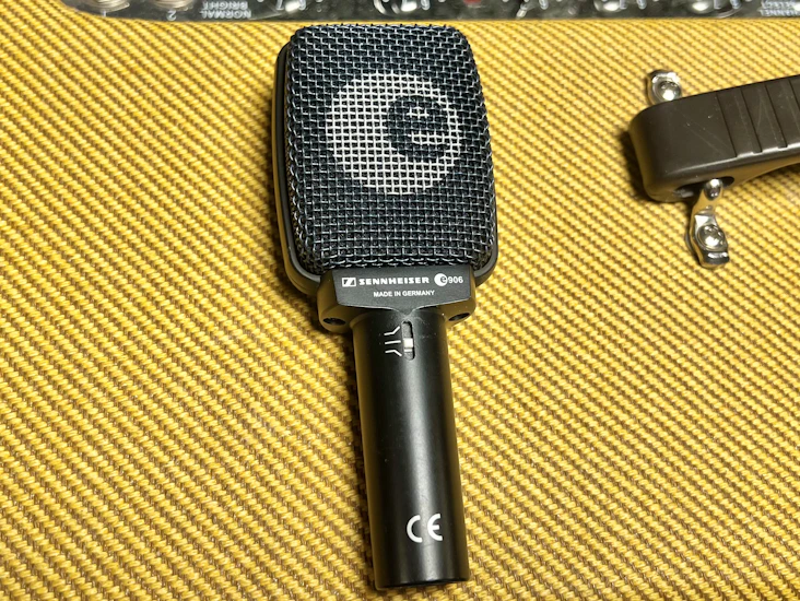 Sennheiser e906