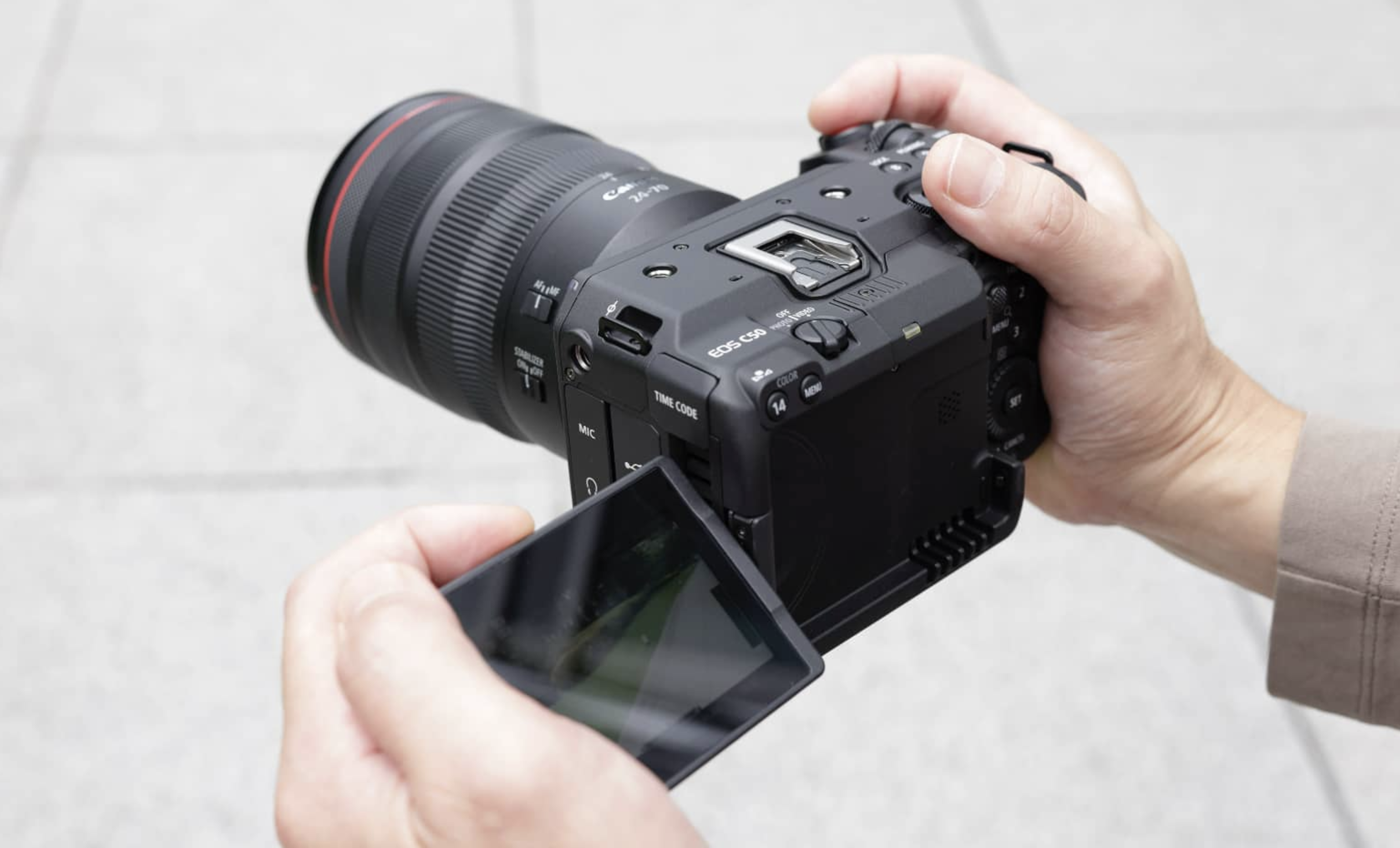 Canon c50 + canon rf 24-70mm f/2,8