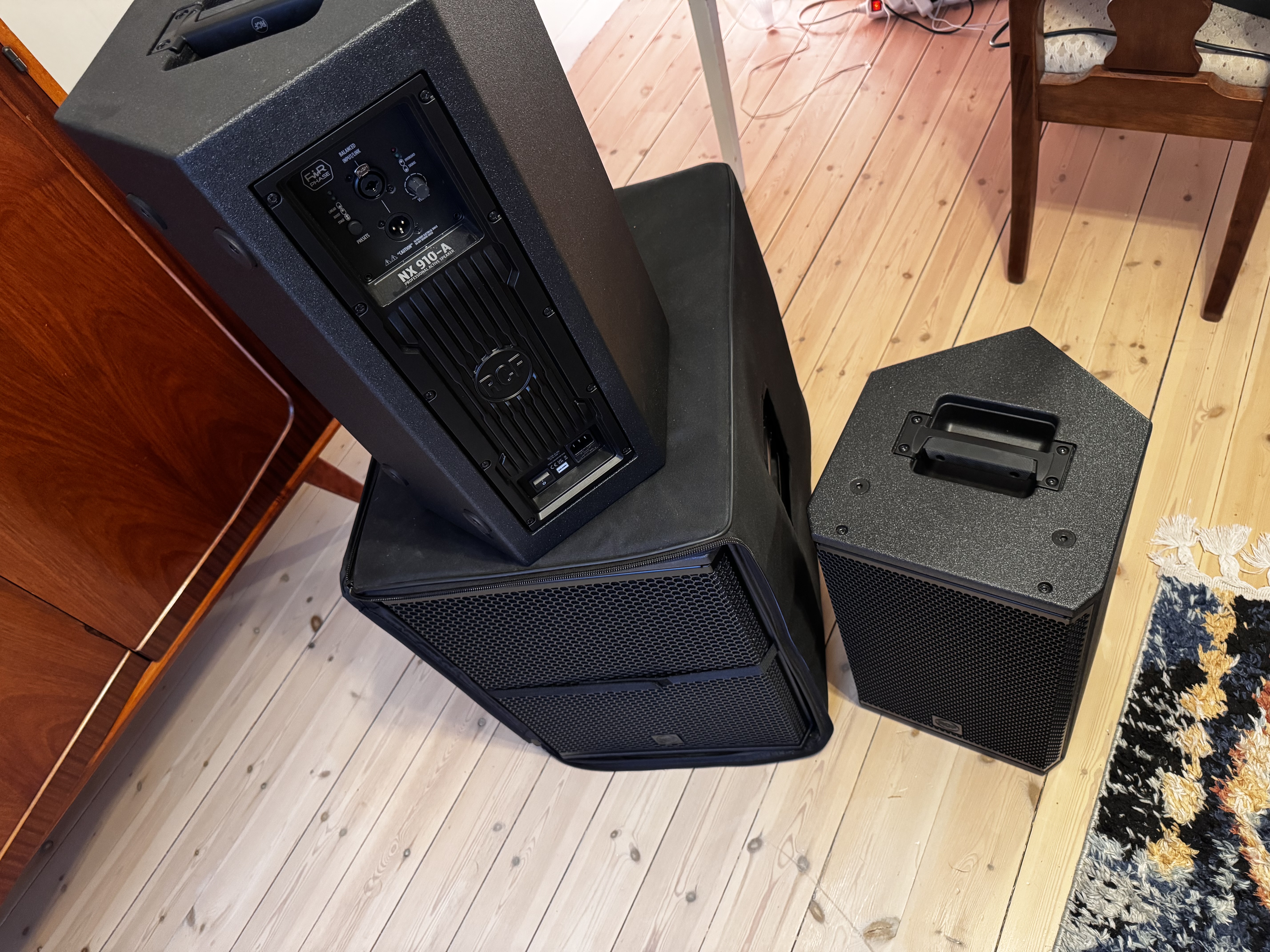 Pa system med riktigt bra ljudkvalitet! rcf nx-910 + 705 as mk3