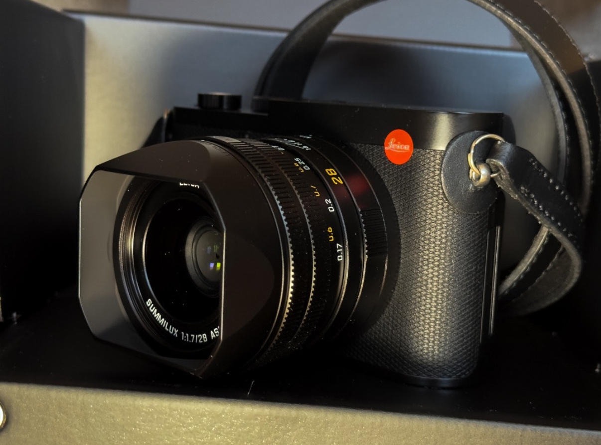 Leica q3 (28mm)
