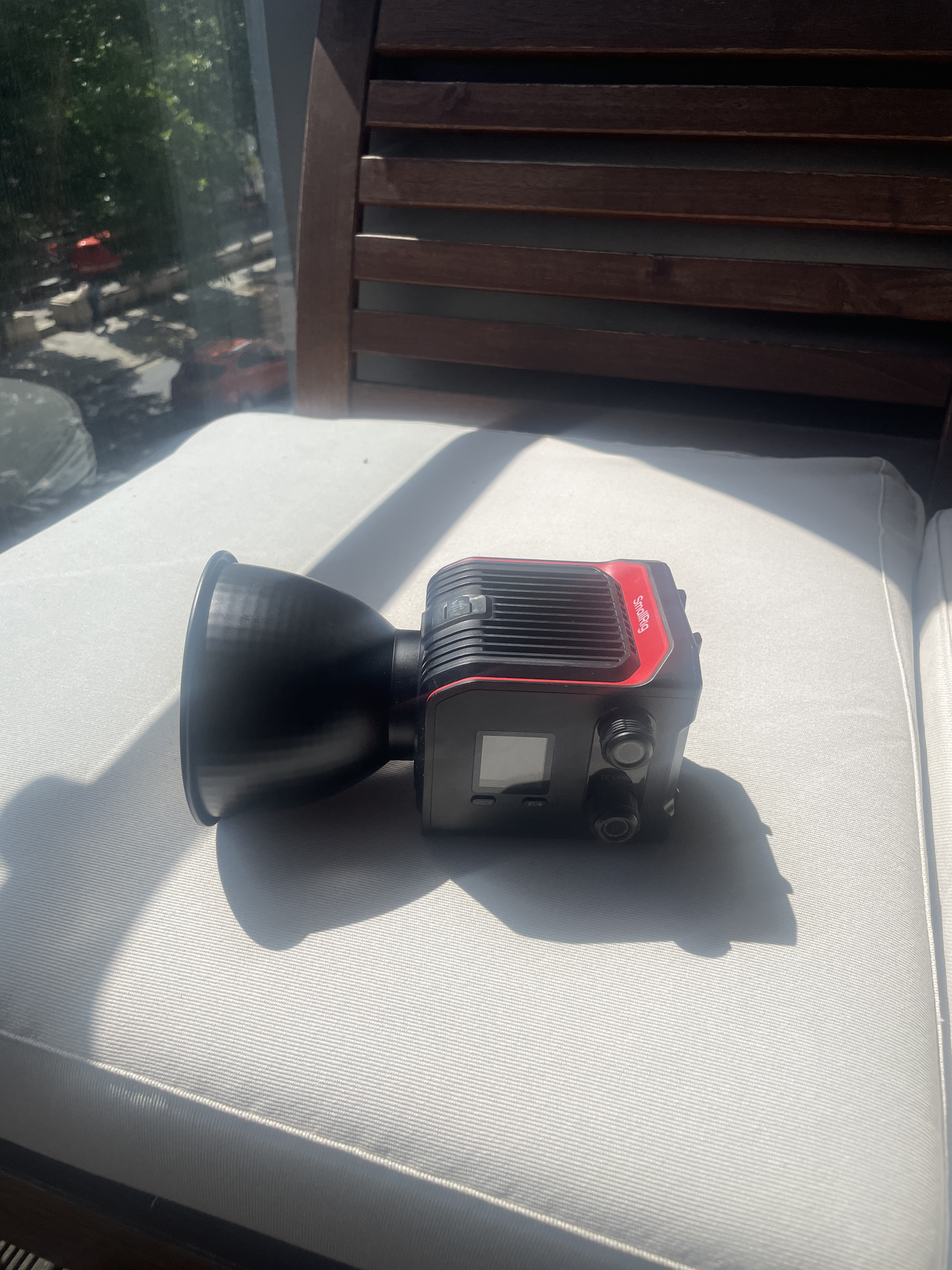 Smallrig 100b light