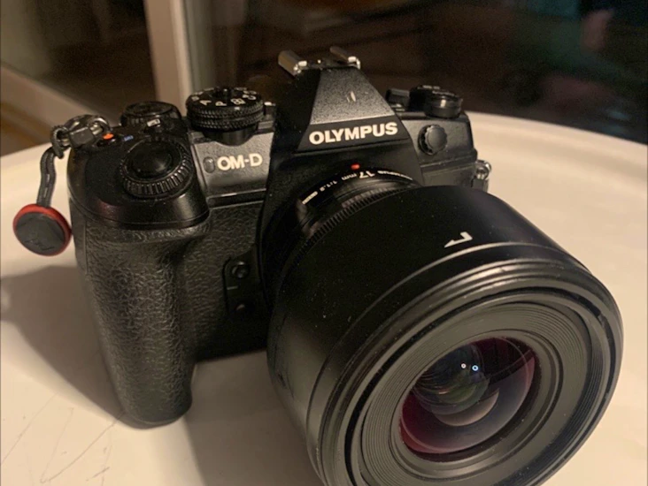 Olympus om-d e-m1 mark iii + 17mm f/1.2