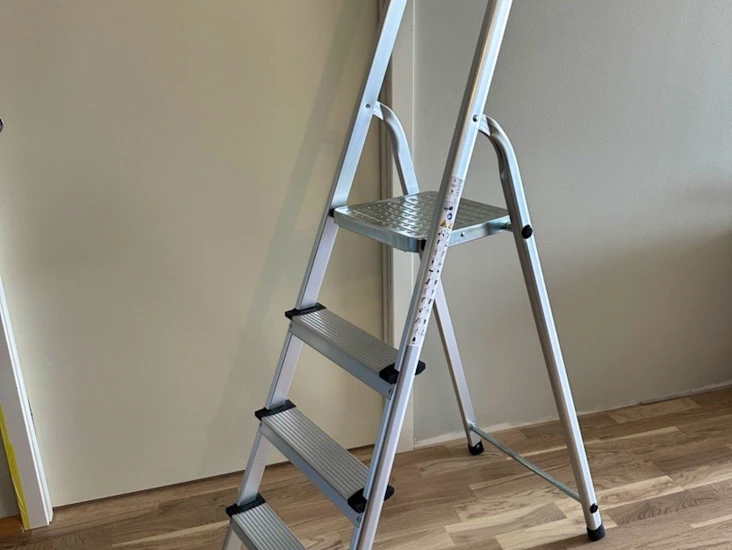 Gardintrapp/stige med 4 trinn
