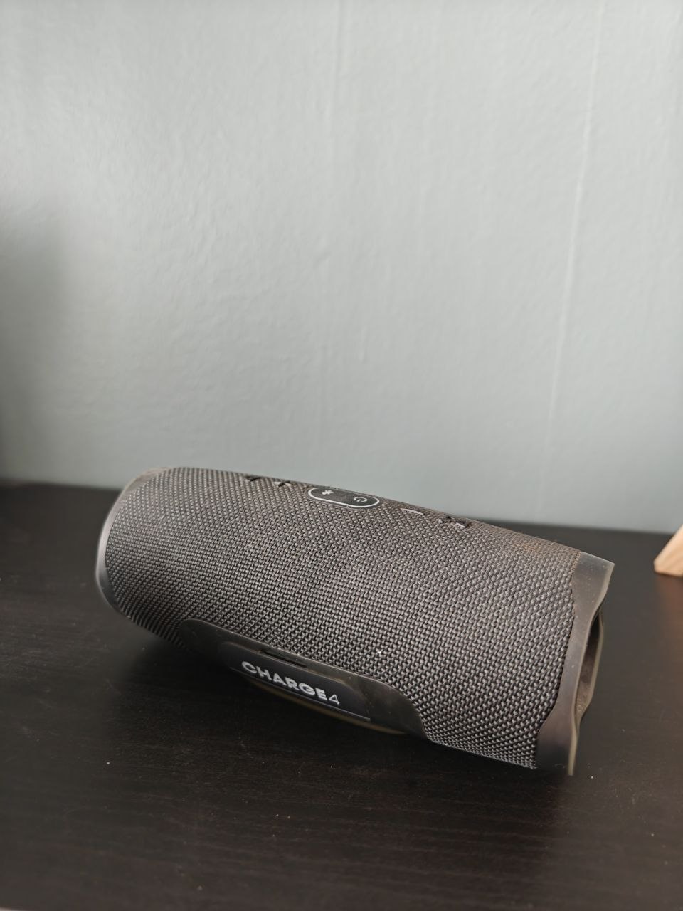 Wireless bluetooth speaker jbl charge 4